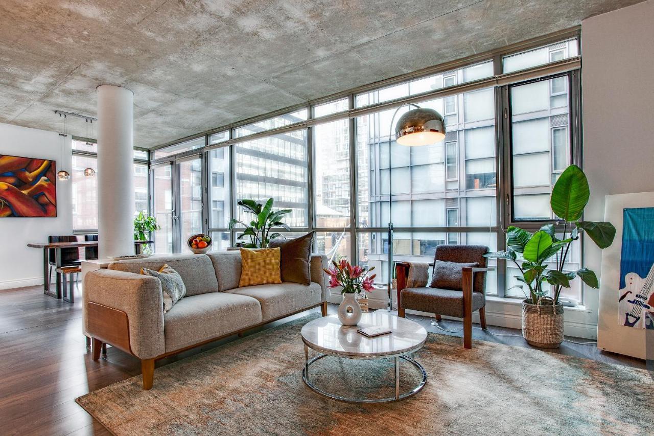 Spacious Corner Apartment Downtown 토론토 외부 사진