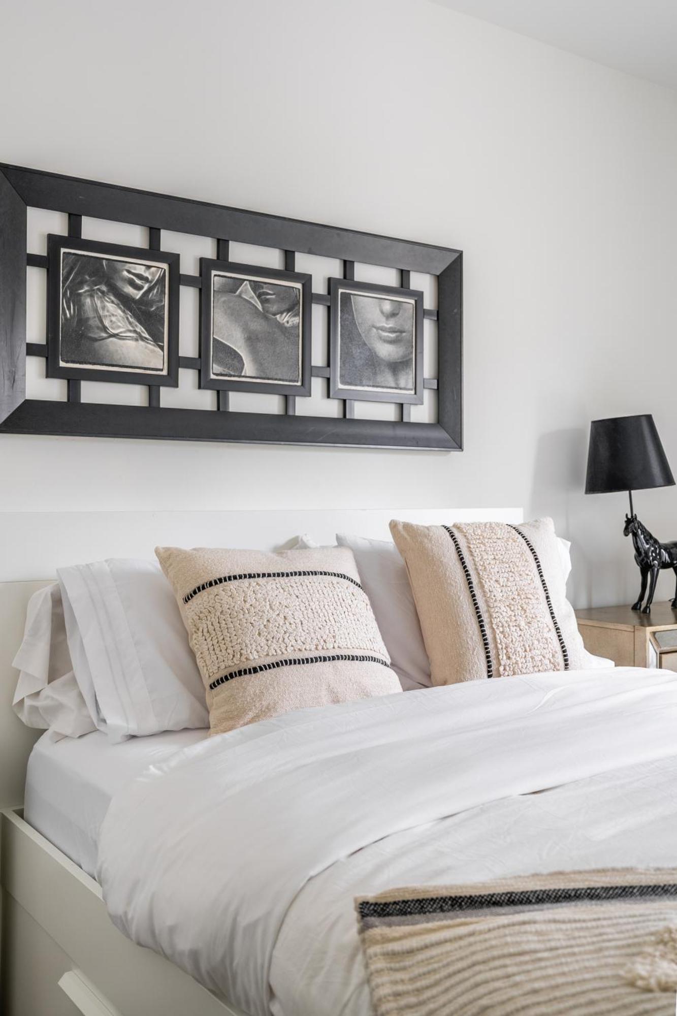 Spacious Corner Apartment Downtown 토론토 외부 사진